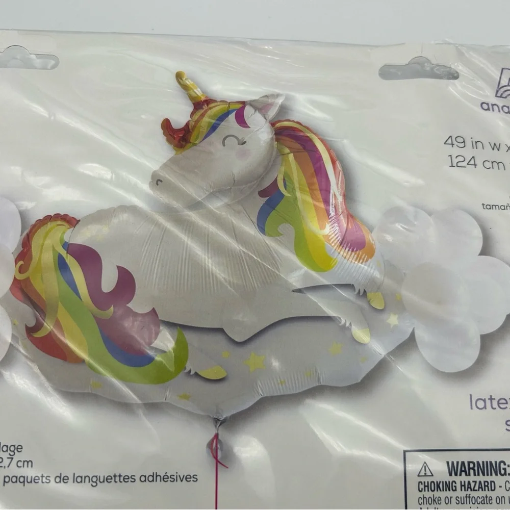 Unicorn Party Decoration Set‎ - Multicolor. More unicorn decorations in closet